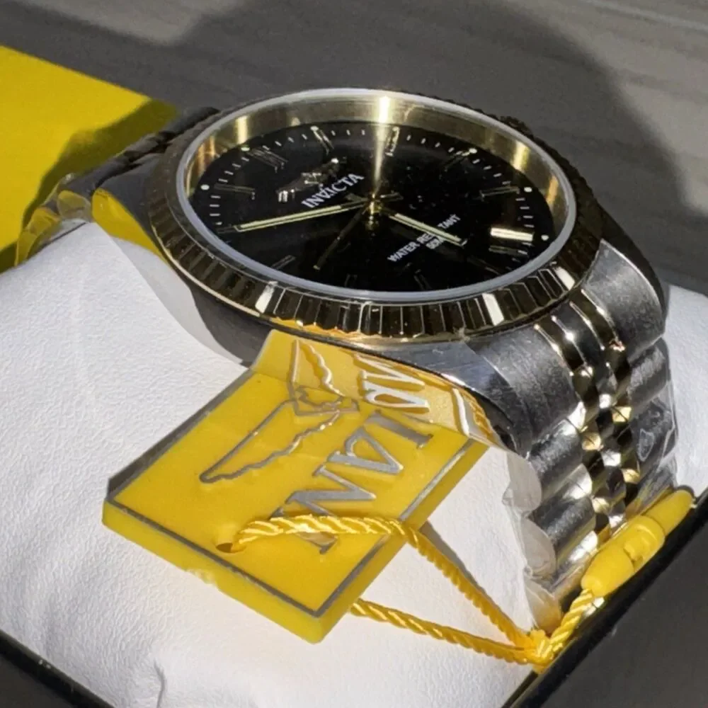 Invicta Men’s Two-Tone SS Quartz Watch Black/Gold Dial 50m w/Box Stainless Band